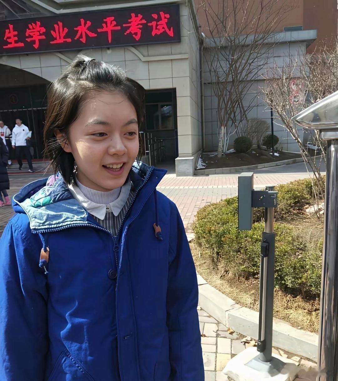 赵今麦还‎‎没出⁠‎道那会⁠儿，⁠刚高考完，纯素⁠﻿颜出⁠镜，这﻿长﻿相就是标﻿
