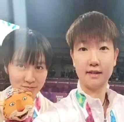 日本选手平野美宇更新了社交平台，晒出了自己和孙颖莎，还有蒯曼覃予萱的合照海报，开