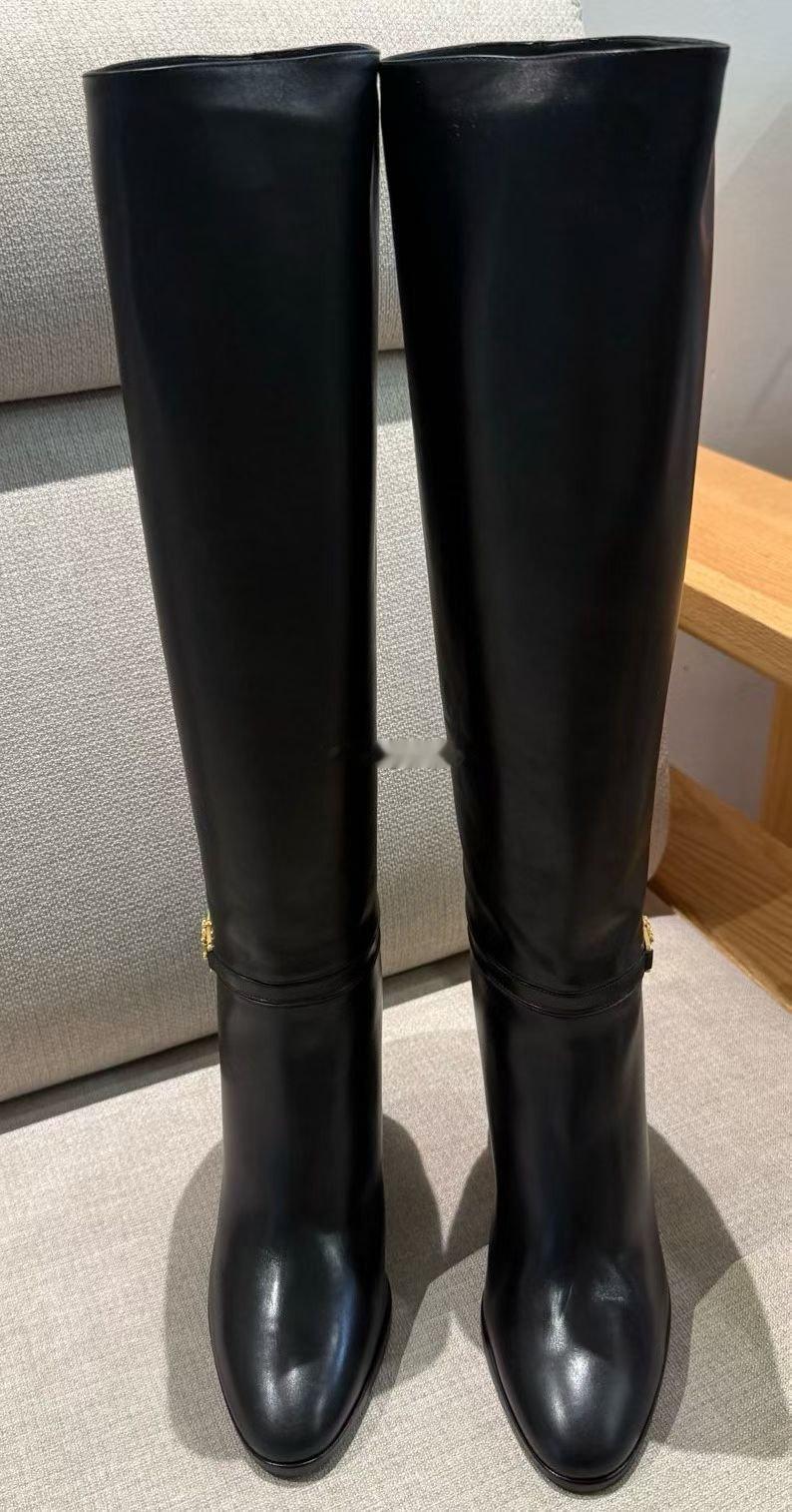 Celine黑金凯旋门长靴尺码39lisa张柏芝同款尘袋＋内购白盒有点小划痕原价18000白菜💰不