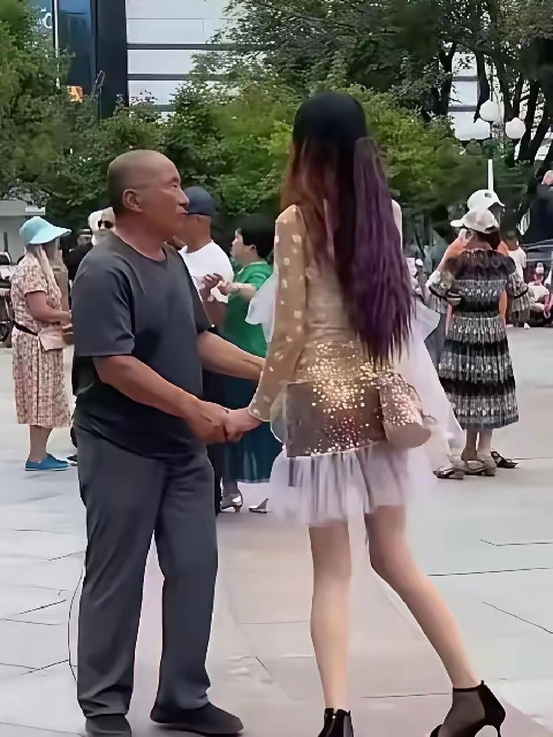 以为是大叔高攀了，结果是。。。