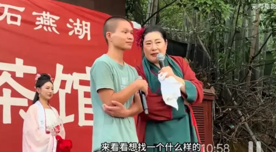 在王婆相亲舞台上，你会发现原来社会上有这么多低质男，那上面的男人条件一个个差的呀