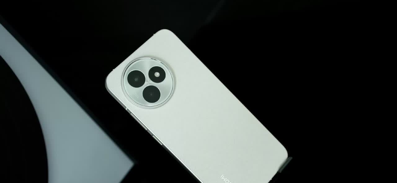 REDMIK80至尊版真机体验：●首先说说长板，1115同轴对称双扬声