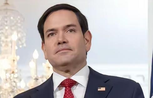 美国媒体坐不住了！来自《纽约时报》1月20日的一篇报道点名提到一个现实：中国依