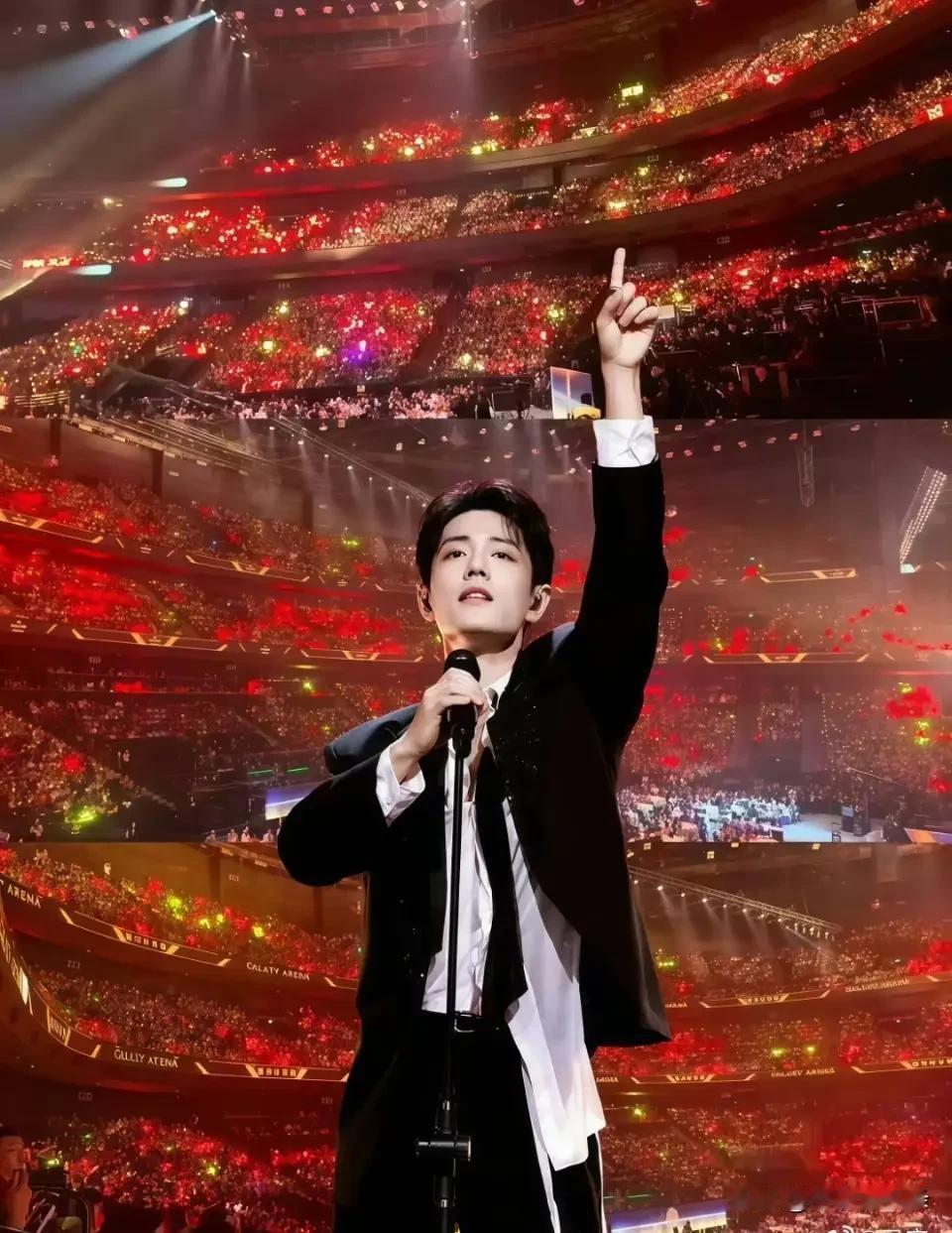 有件事情。我一直不敢说！我发现肖战筹备这场巡演，压根不是大家猜想里那种纯粹的商