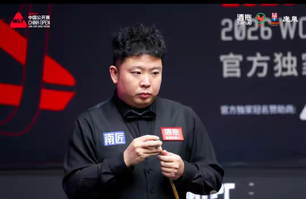 张安达输了实力使然张安达一直采取防守战术，感觉就是想把年龄