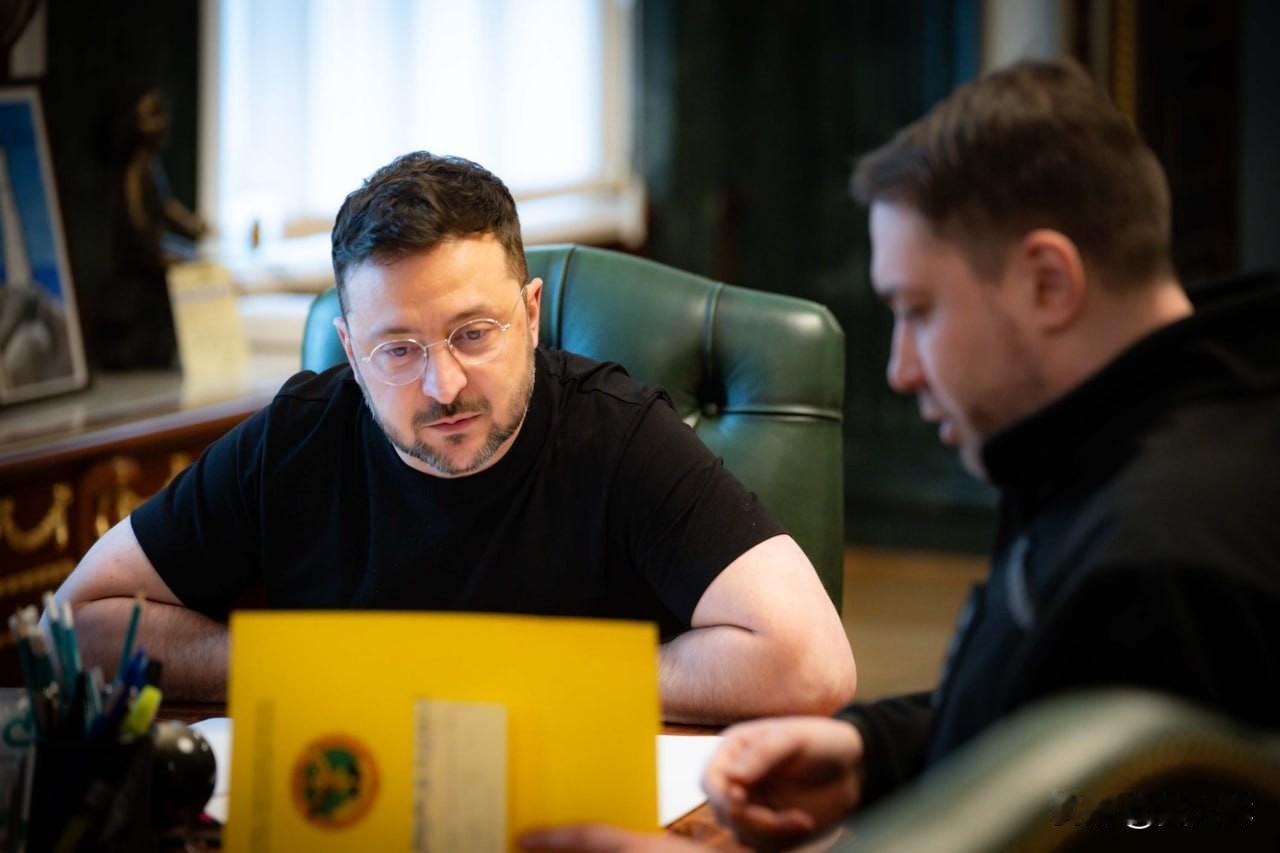 【终于落锤：泽连斯基任命乌克兰军情总局局长为总统办公厅主任】1月2日，泽连斯