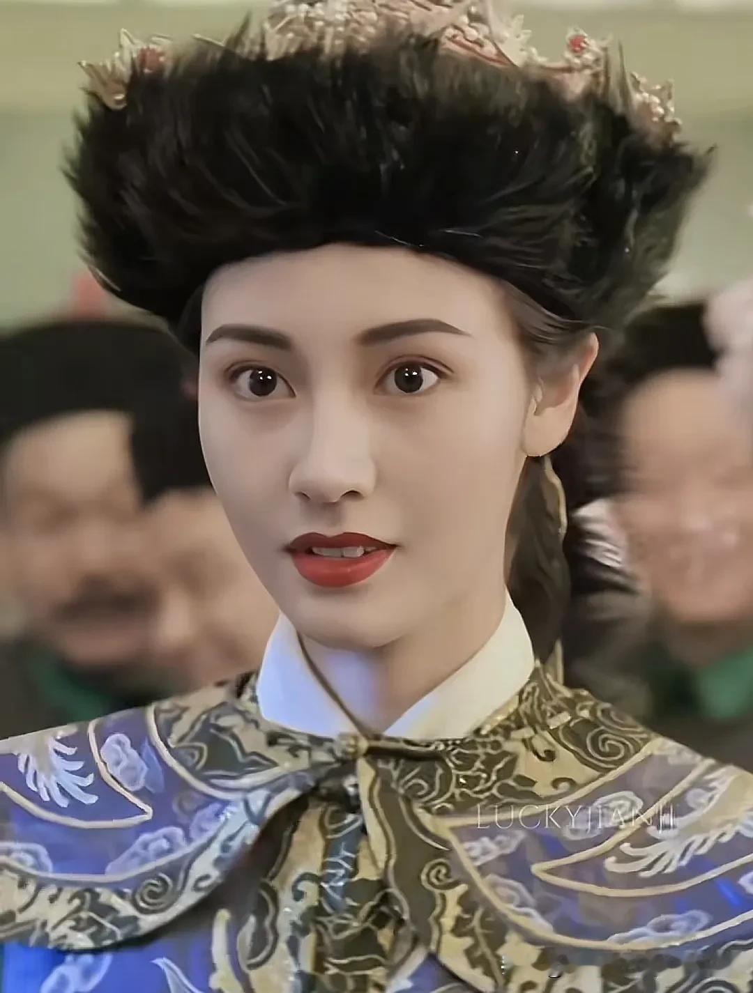 都说香港最美不过李嘉欣，然而王晶直言李嘉欣算不上什么大美女，还是最不上镜的，最主