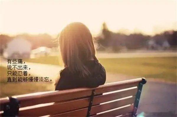 大龄未婚的美女坤造：丁巳壬寅戊申乙卯。此女人美，但就是婚姻坎坷不顺，今