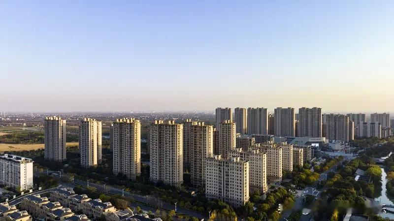 嘉兴楼市这几年变化太大了。嘉兴楼市的那些不同区域的房东之间体感也差距非常大。