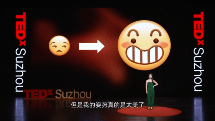 爱你老己在蓝盈莹身上具象化了她像一位生活艺术家，把每个经历都变成成长的养料。用