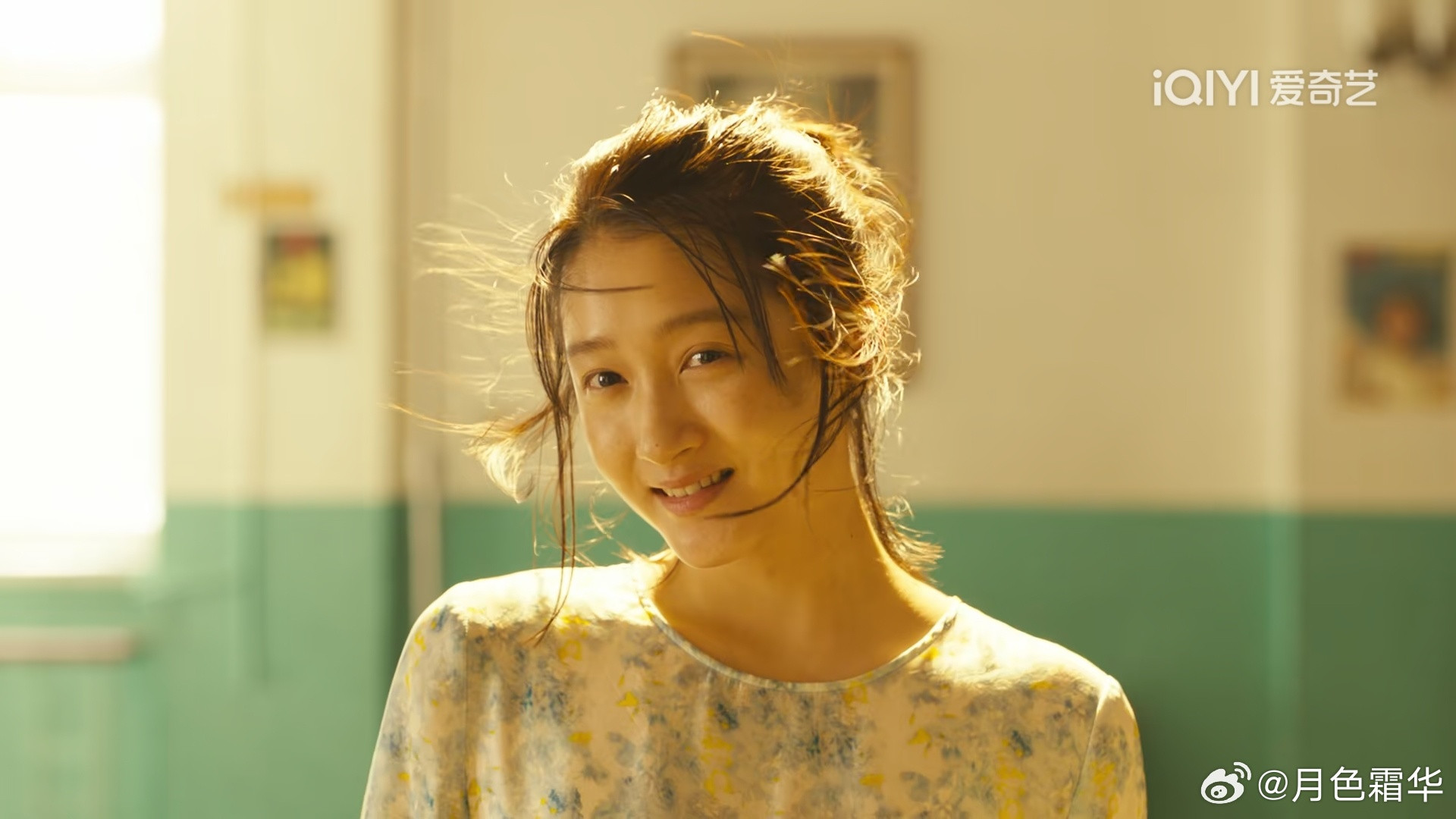 电视剧岁月有情时黄景瑜张小满真的删了好多，小满烫头没了，小满掉水里回忆的这段晓