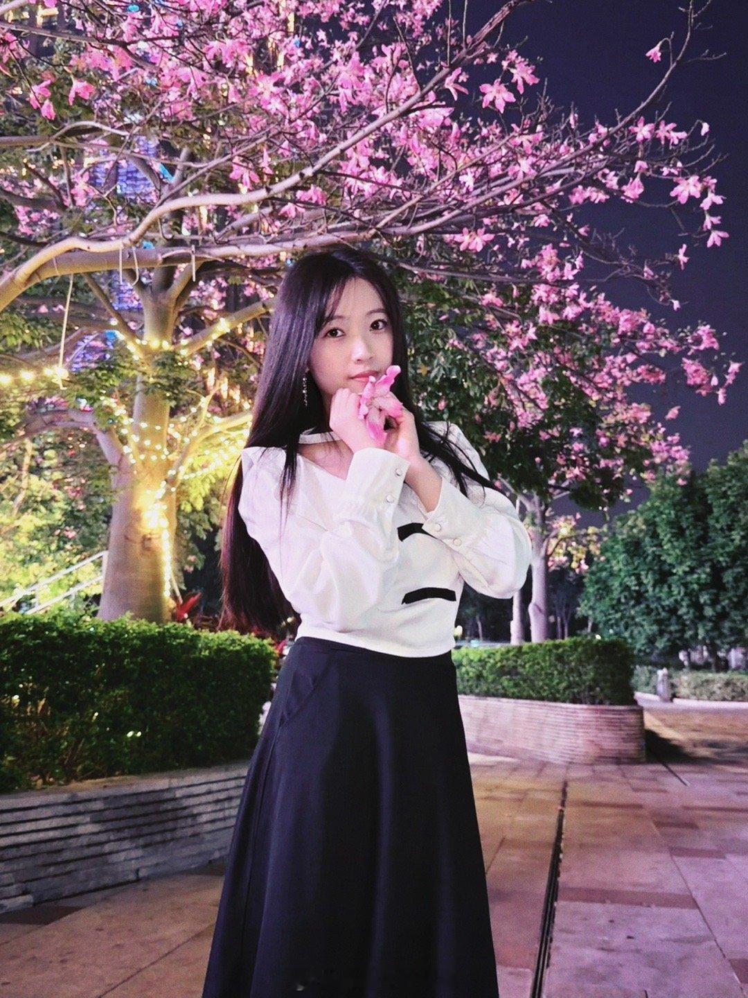 希望幸福降临在你身上因为我也跟着幸福