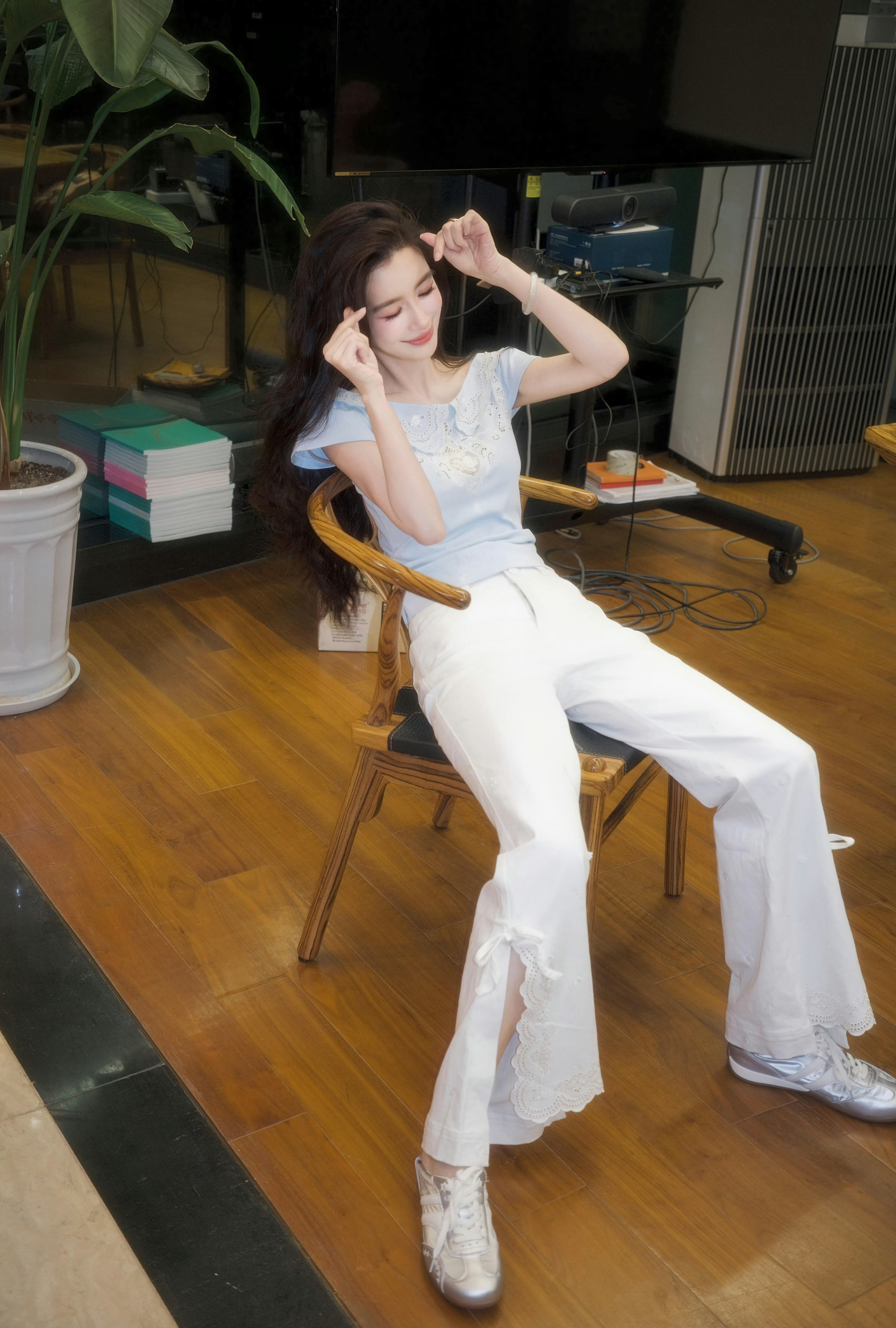 angelababy姐姐姐姐～好美我爱你！！！一辈子的姐姐