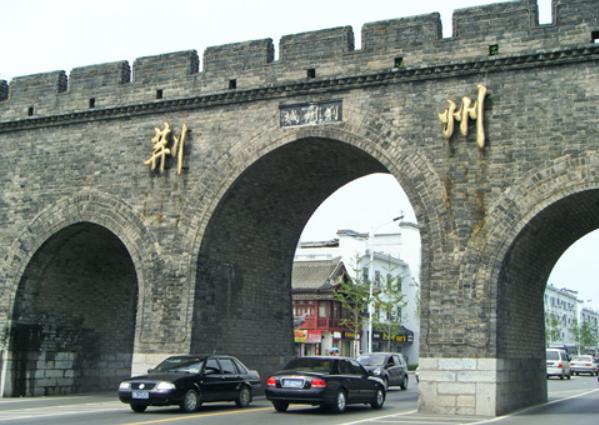 荆州曾凭GDP碾压宜昌，30年从巅峰跌落，问题出在哪？说出来很多年轻人不信，3