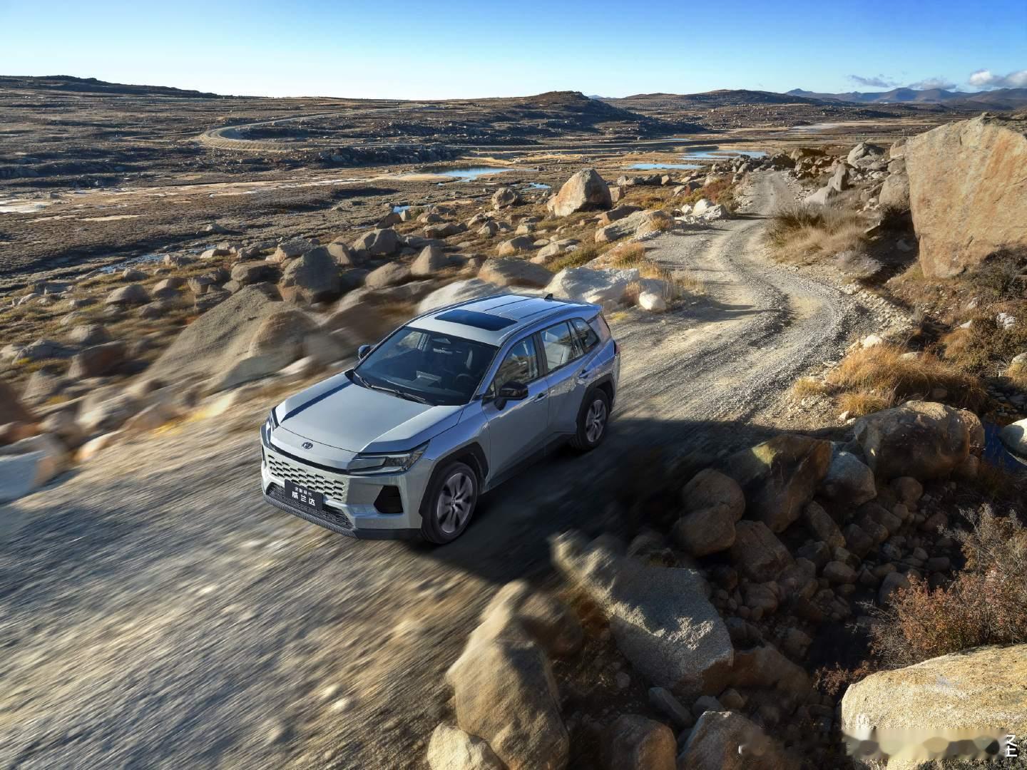 14万级全新威兰达到店来店里看全新威兰达吧！火爆场面，实车已到店，优惠正当时！全