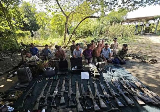 缅甸政府军33师惨遭大败！在实皆省钦乌镇，当地反对派武装联手，伏击了缅军33