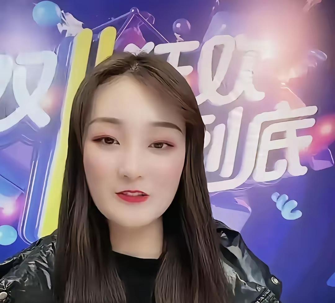 陈亚楠一步踏错，满盘皆输！她当初借“大衣哥儿媳”光环起家，离婚后却仍设再婚高标准