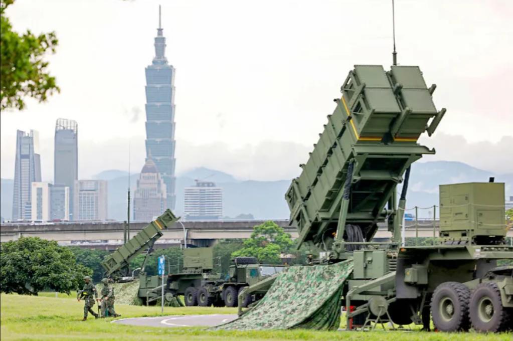 “台独”武装被爆两大毒招对付解放军:第一，把“爱国者”导弹放在台北故宫与嘉义故宫