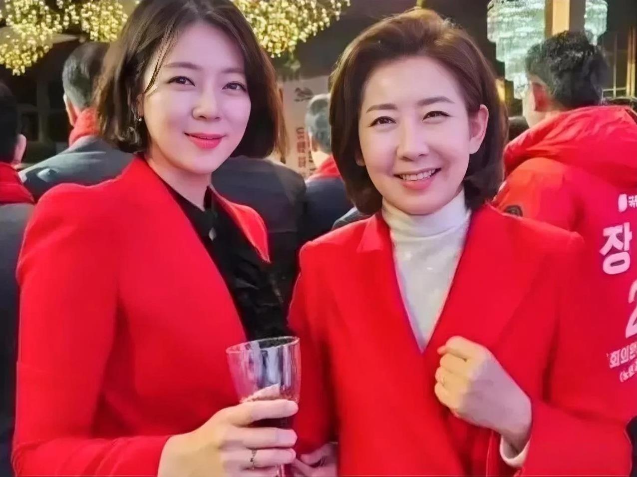 罗卿瑷是生不逢时，她与李在明一样，喜欢静坐和游行，不过，李在明比她不怕死，连续几