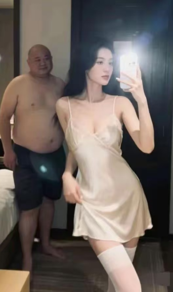 哇哦，为什么他的能发光