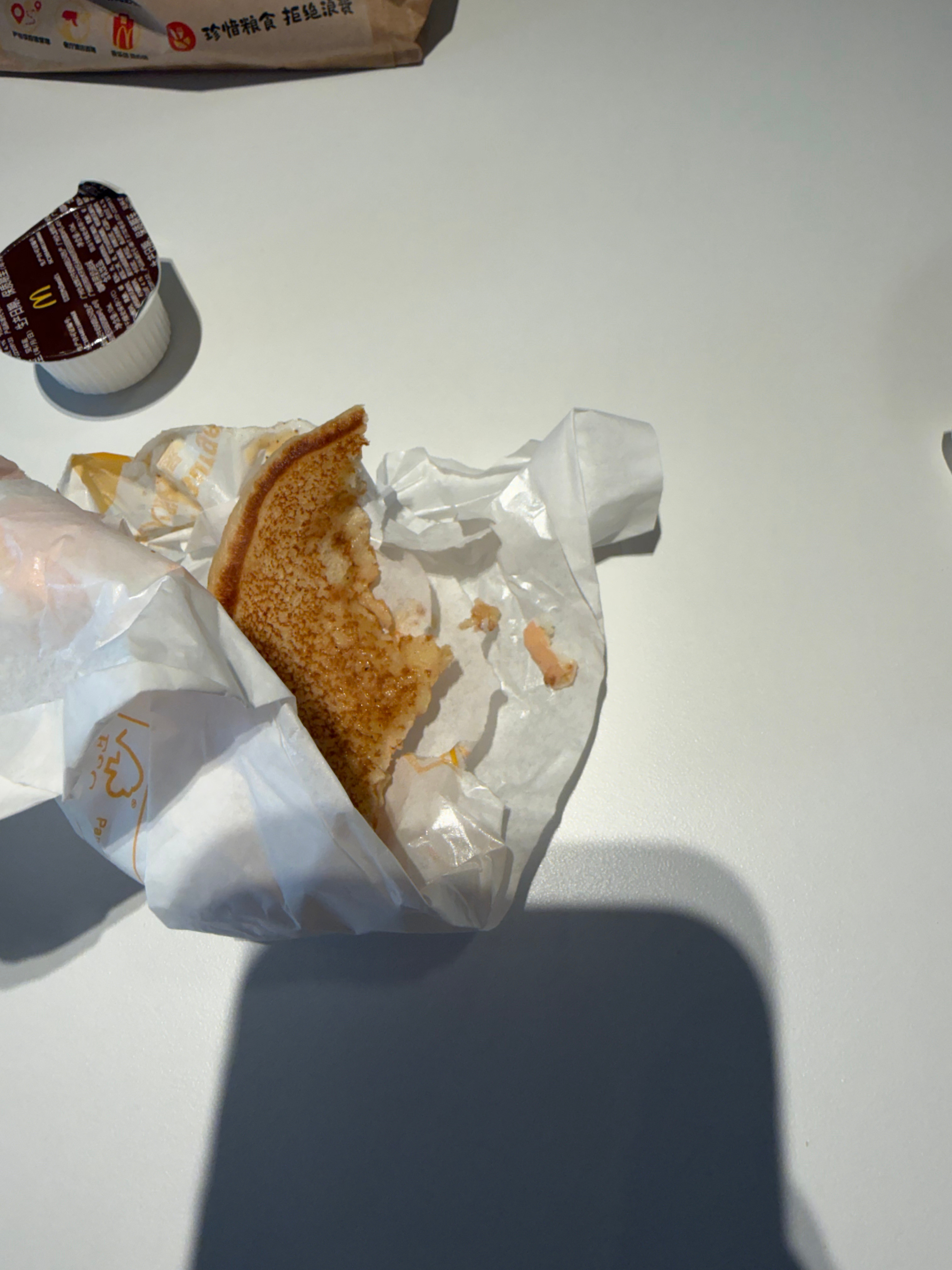 好了麦当劳知道你用的新鲜鸡蛋了下次不要放蛋壳进来了