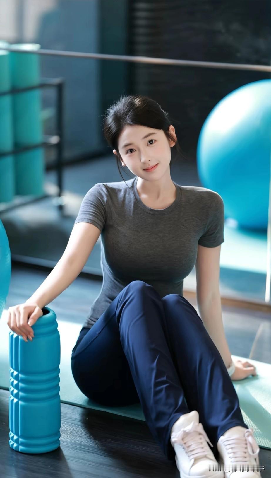 人要是好看起来呀，低头皱眉都是风景