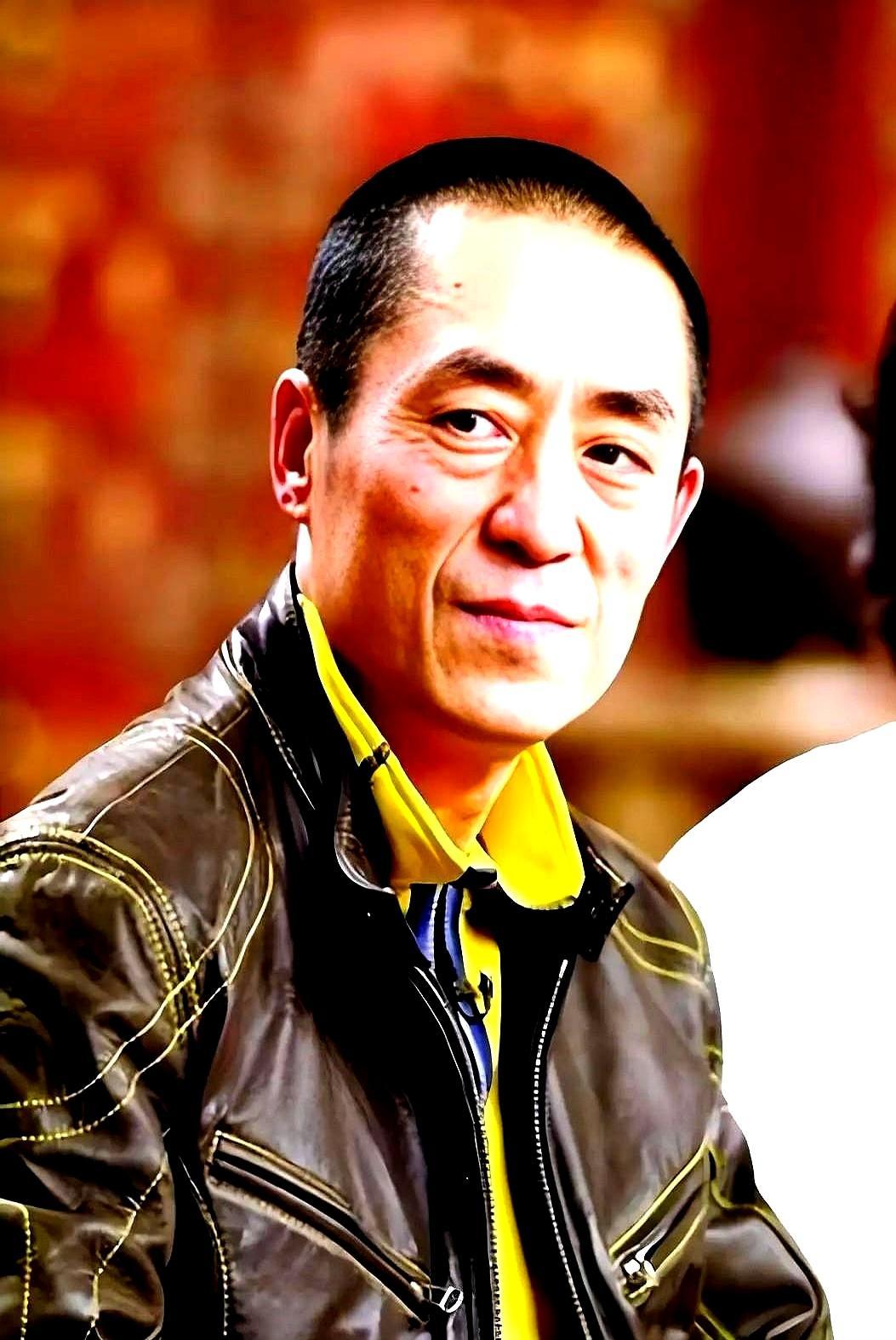 国安部居然亲自下场了，拉着张艺谋拍了部电影，叫《惊蛰无声》。说白了，就是一部反间