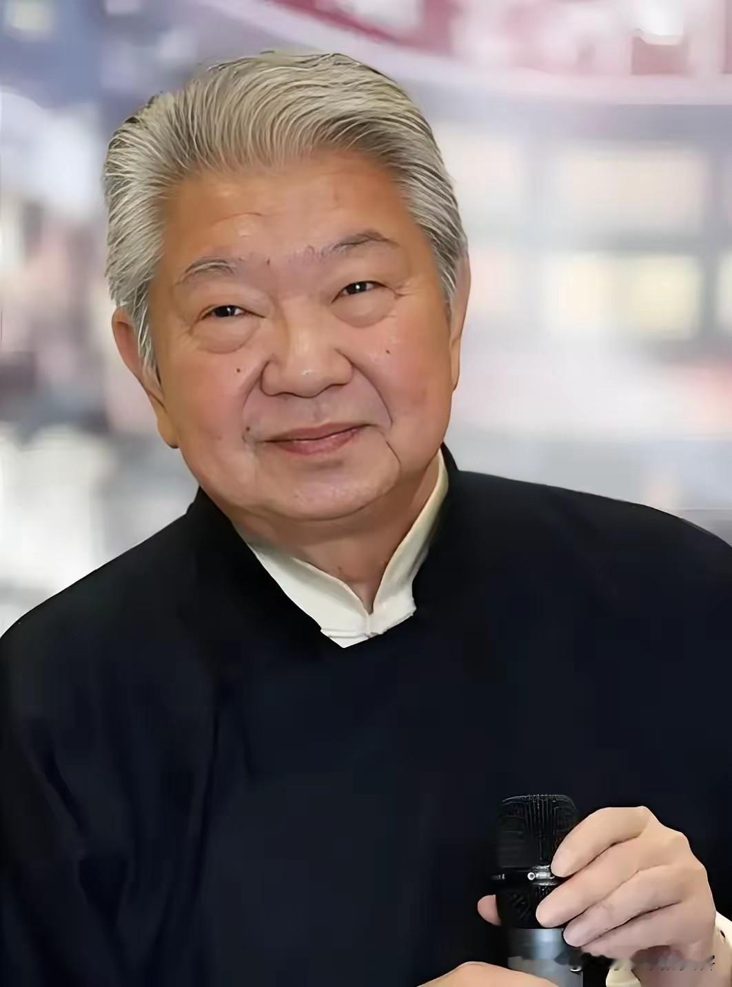 蔡澜说：“什么是低端家庭？你去他们家吃一顿饭就知道了。所谓的低端家庭并不是生活困
