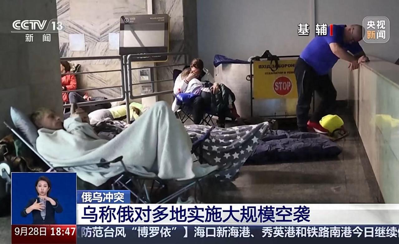 求救电话背后，乌军真扛不住了。 9月28那天，泽连斯基主动给北约的头头