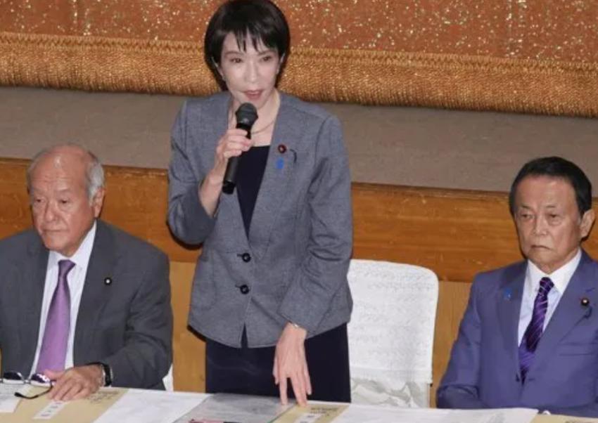 高市早苗撑不住了，众议院换届也许不是难题，但因抹黑丑闻和受到俄罗斯的批评，高市早