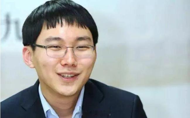 韩国朴廷桓夺得第1届棋仙战冠军（2-1胜中国王星昊），这是他的第6个世界大赛冠军