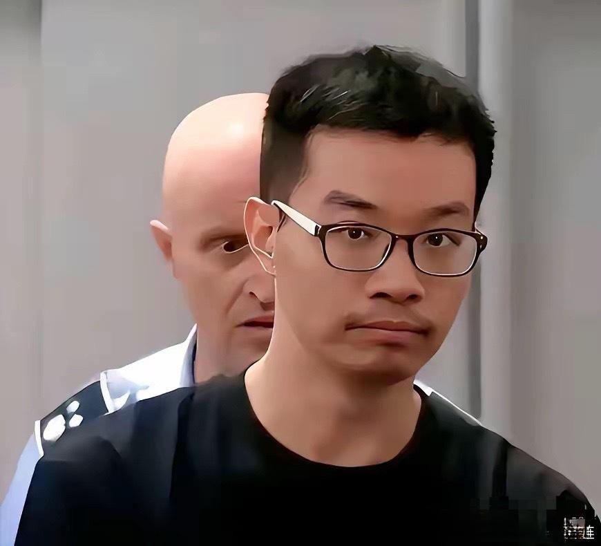 徐泽伟和孟晚舟完全不是一回事，评论区老有阴阳怪气的人扯到一起。去年夏天被意大利