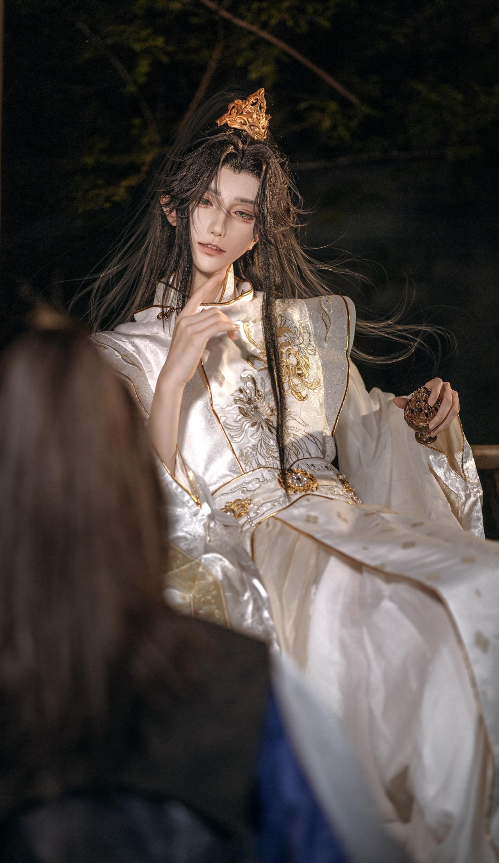 若无五雷轰顶，那便天子入我怀。