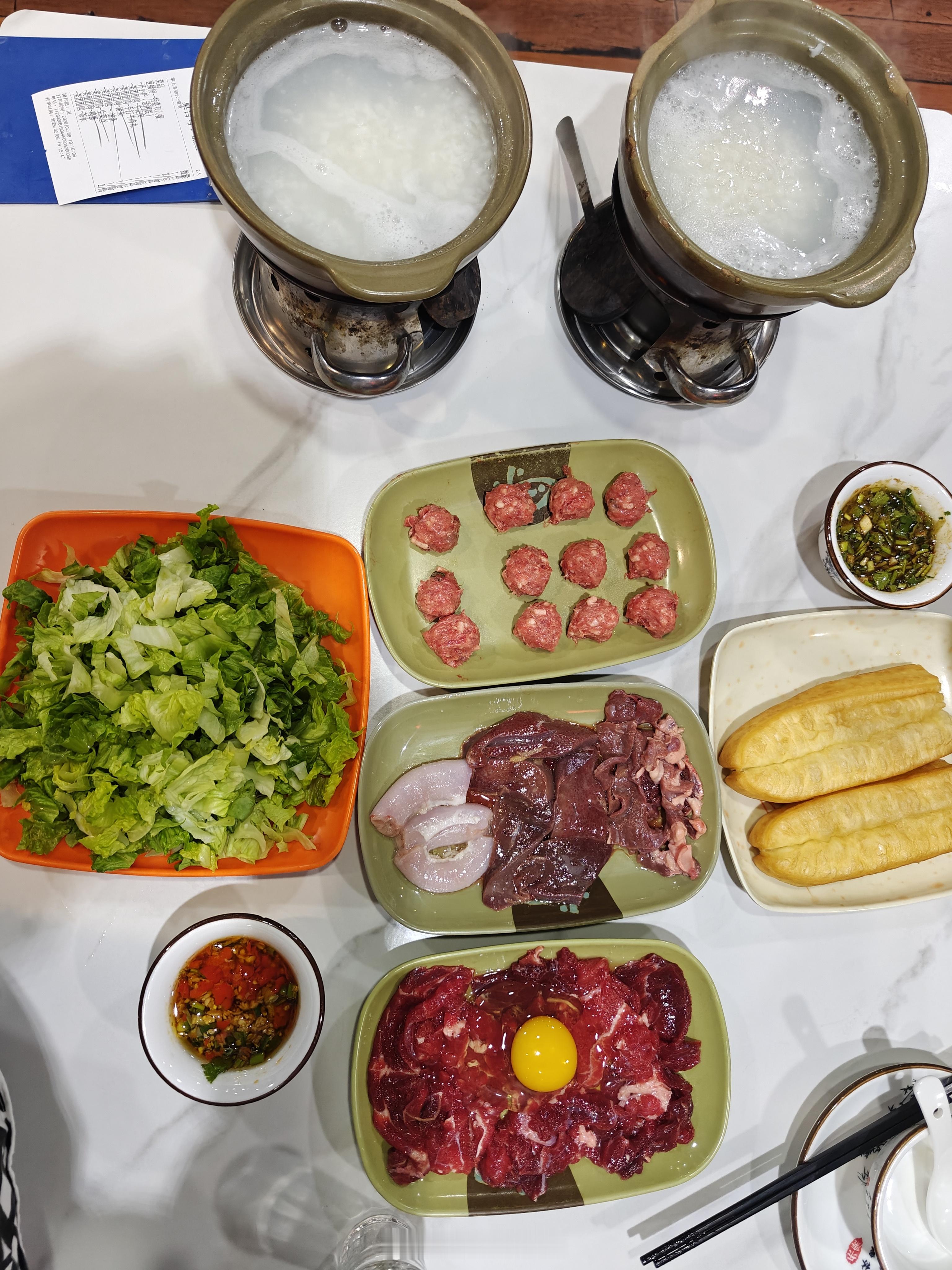 有时候我真的很好奇，到底是谁发明的粥底火锅？