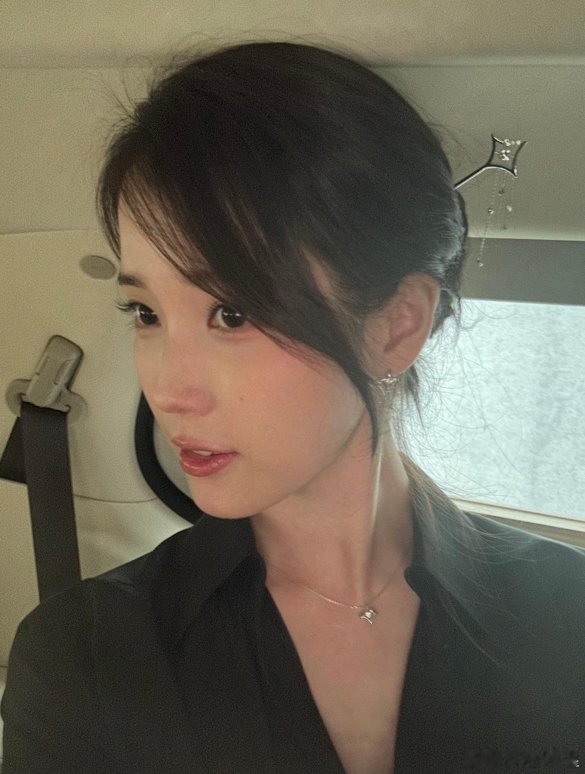 我去…粉丝们还是宝宝吗iu回答不再依赖姐姐算长大吗iu觉得粉丝还是宝宝