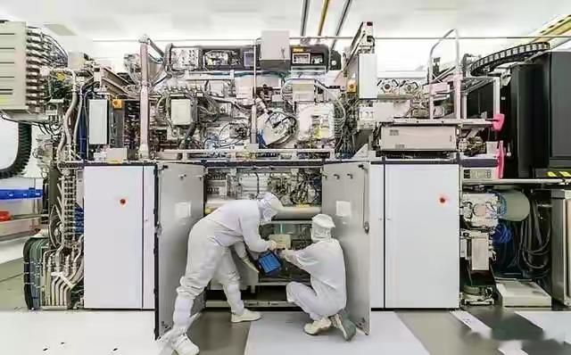 俄罗斯为什么不担心芯片制造和光刻机的问题?就这么说吧,除了中国,其他国家都不担心