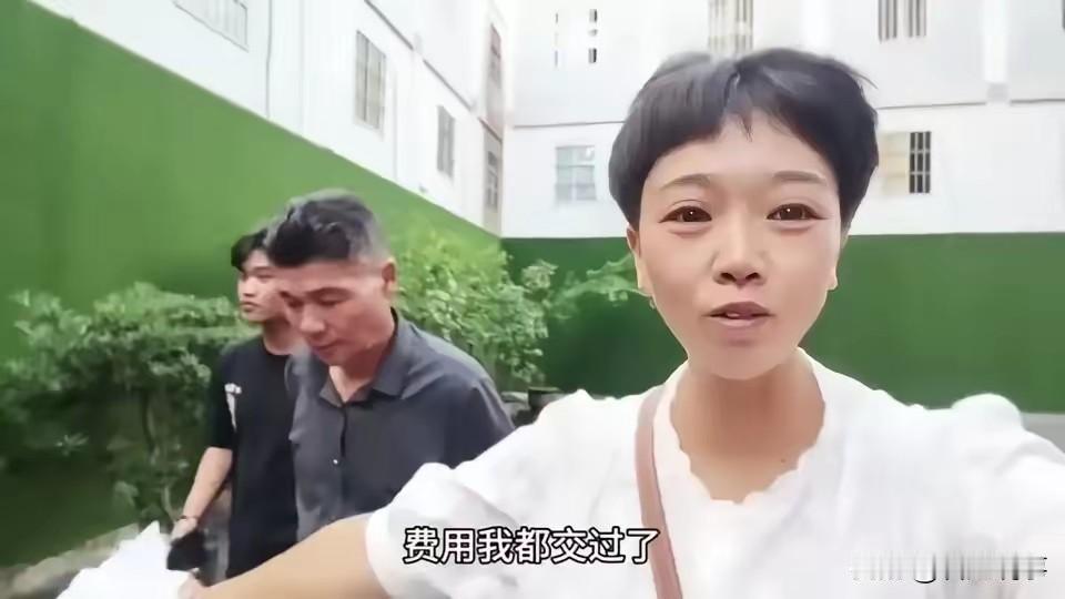 帅妈她不但装癌症诈骗粉丝捐款打赏，她还有更恶劣要命的案件在身上呢！今天再说说