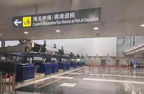阿联酋有条铁律，女性公民一旦嫁给外国人就立刻得把国籍交出来，公民权利和福利什么的
