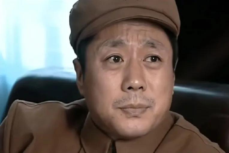 《亮剑》中其实有一个地方，是让人很不理解的。为什么要把孔捷从朝鲜弄回来学习？这