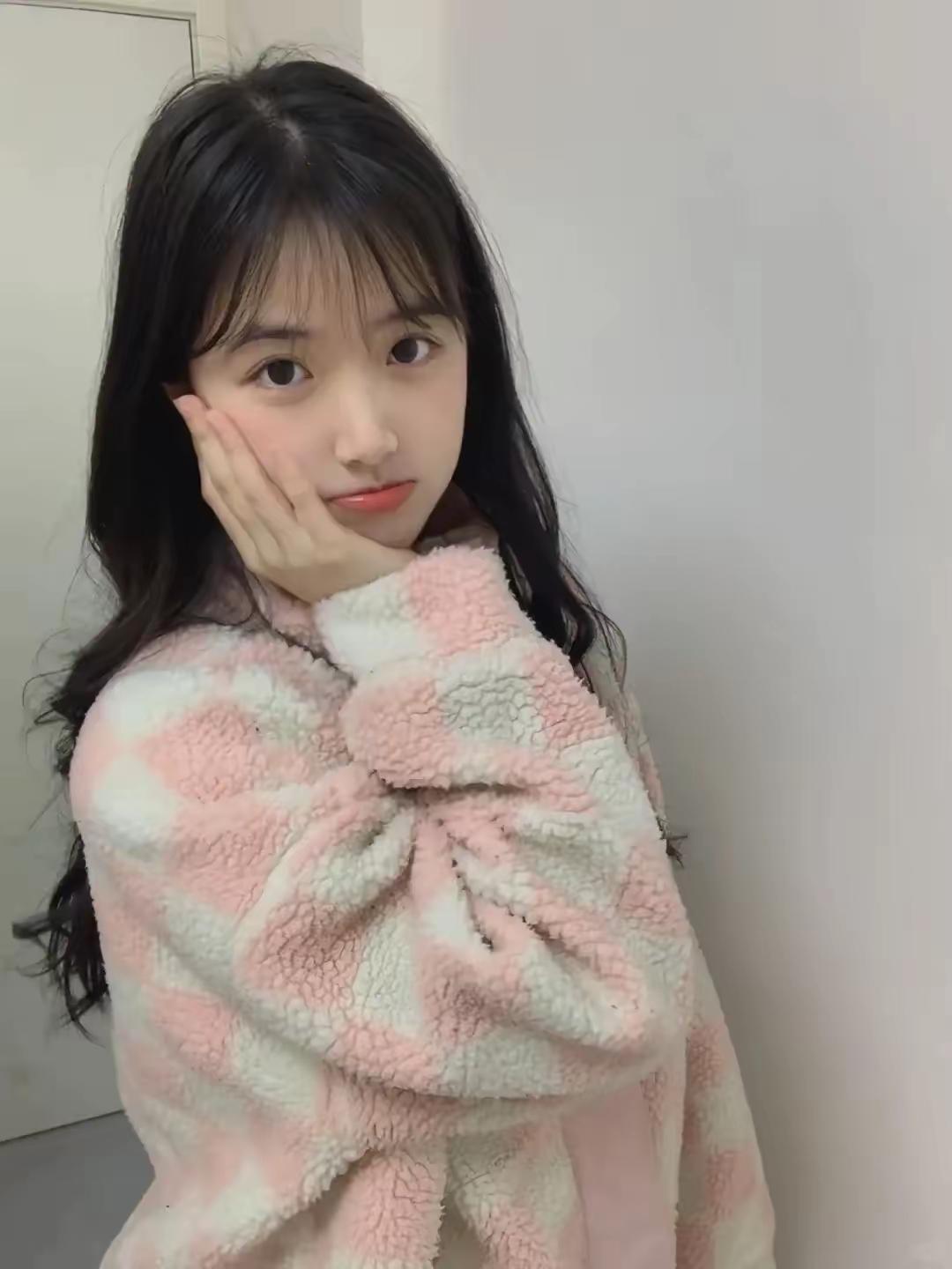 如何拍出户外氛围感美女?女性人像摄影作品如何有高级感?分享你随手拍的风景