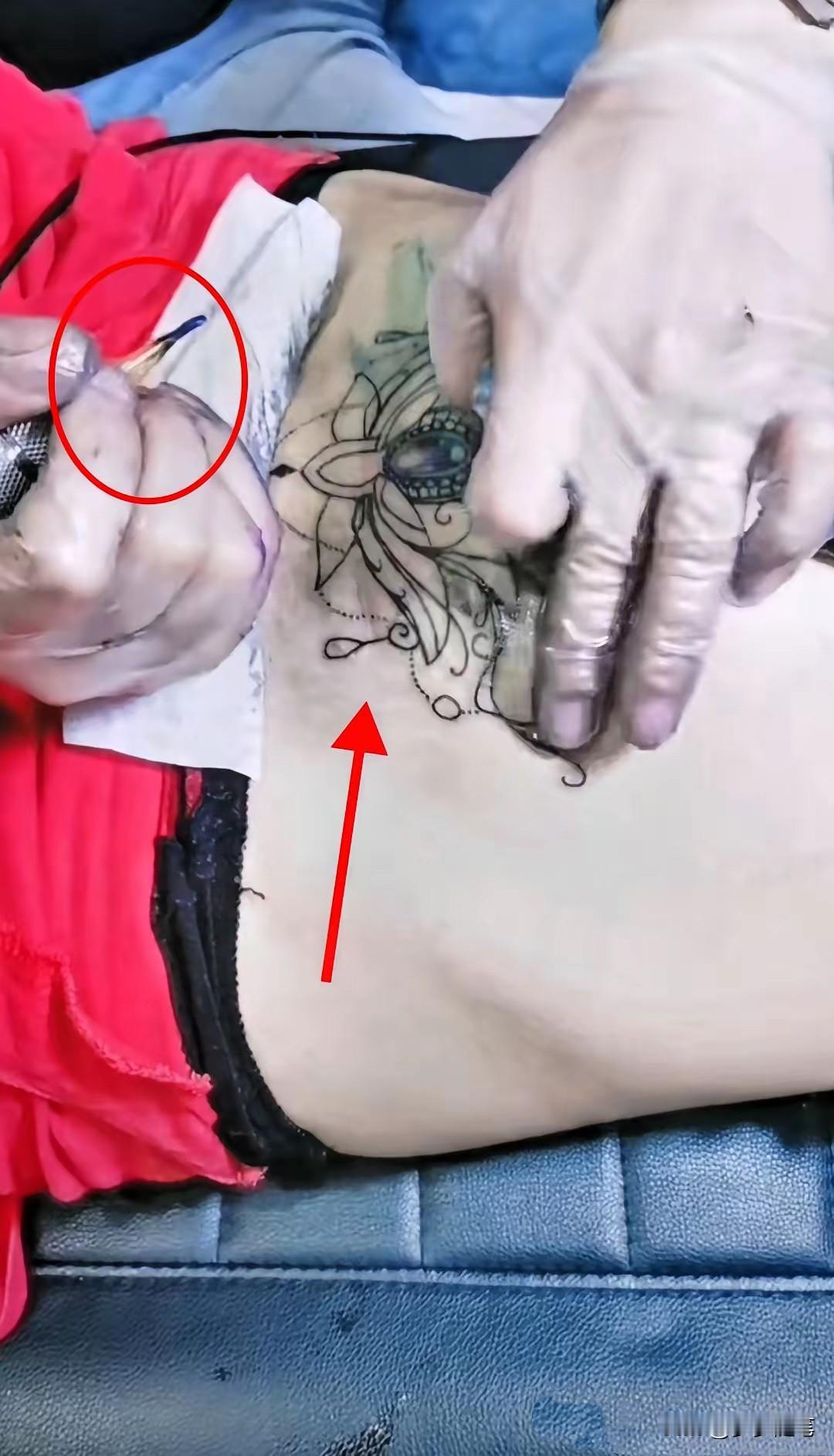 我严重怀疑，​现在的年轻人做事真的毫无底线，​你纹你的其他地方我都还理解，你