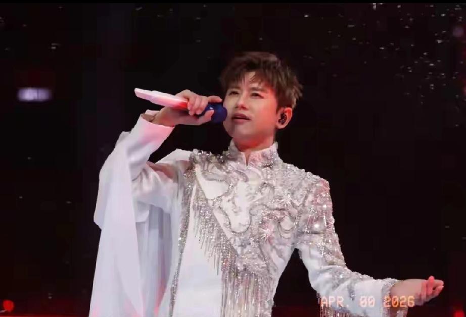 张杰鸟巢演唱会星光爆棚！快乐家族合体，宋丹丹状态惊艳张杰鸟巢演