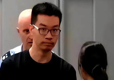 拒绝引渡！意大利听证会上，法官用意大利语念完美国司法部的引渡请求，翻译刚把