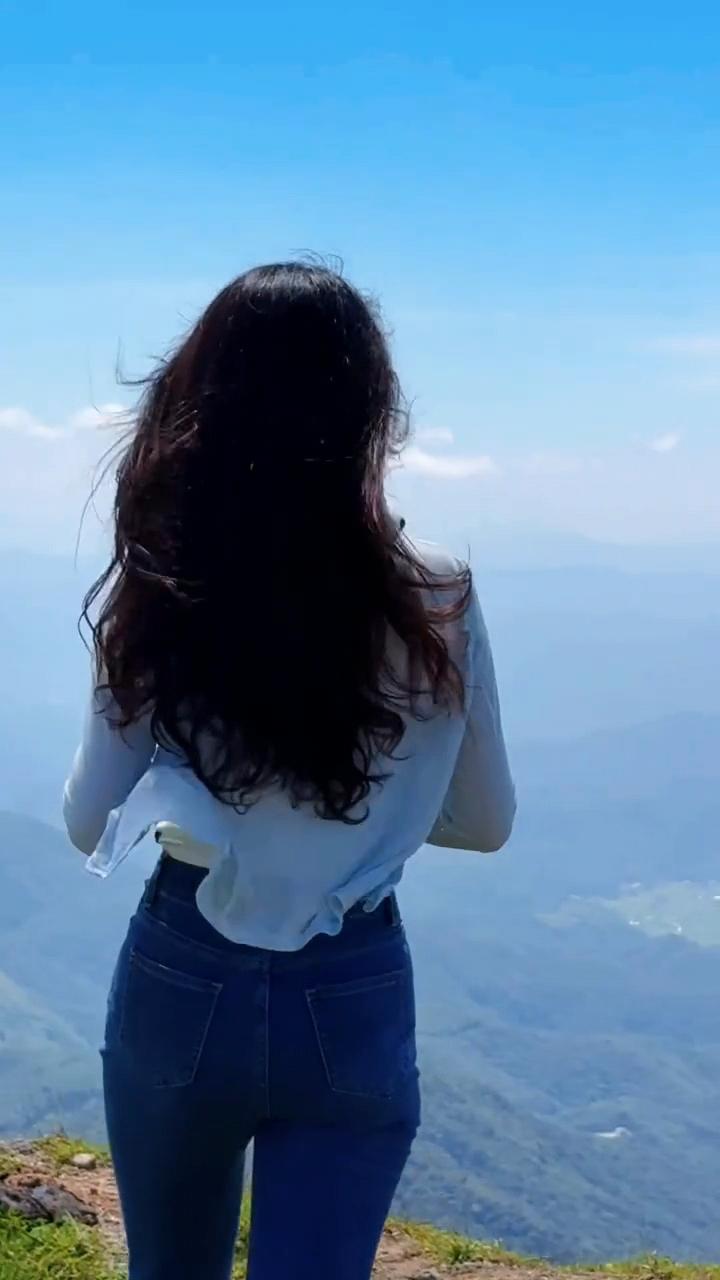 山高水长，心旷神怡。