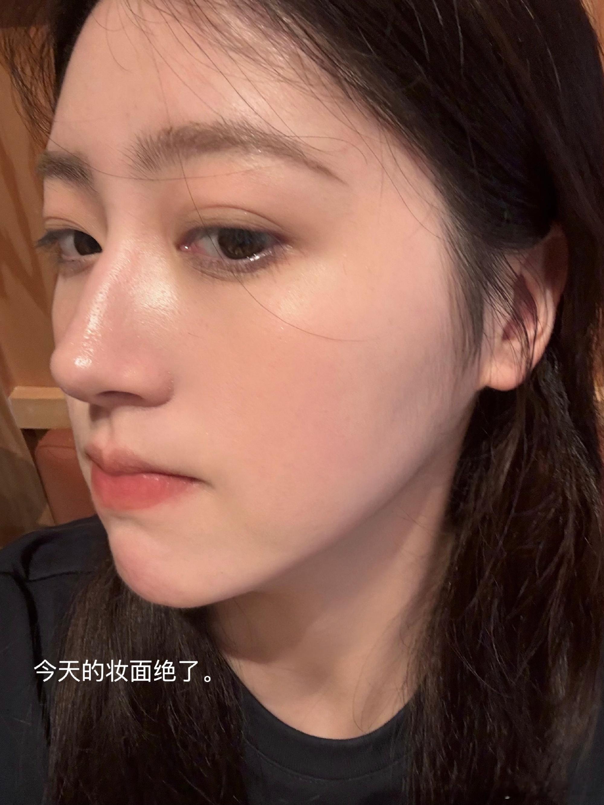网红小鱼凛零​​​
