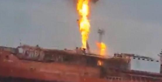 4000吨“沉睡氢弹”被击中，北约火速大撤退，乌：都怪俄干的好事俄罗斯新一轮的