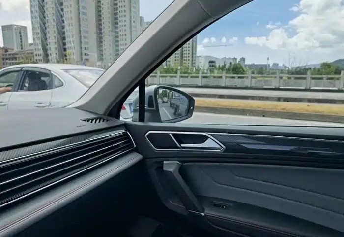 新款大众途观LPHEV2026年9月上市，定位中型合资插混SUV。整车尺寸4