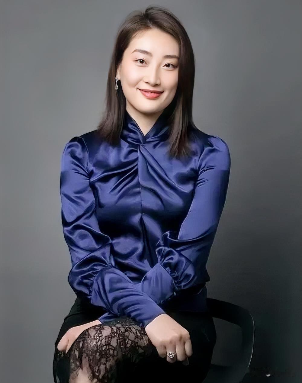 快讯,快讯!宗馥莉已回娃哈哈上班,据说娃哈哈资深经销商说,他们收到了通知,要