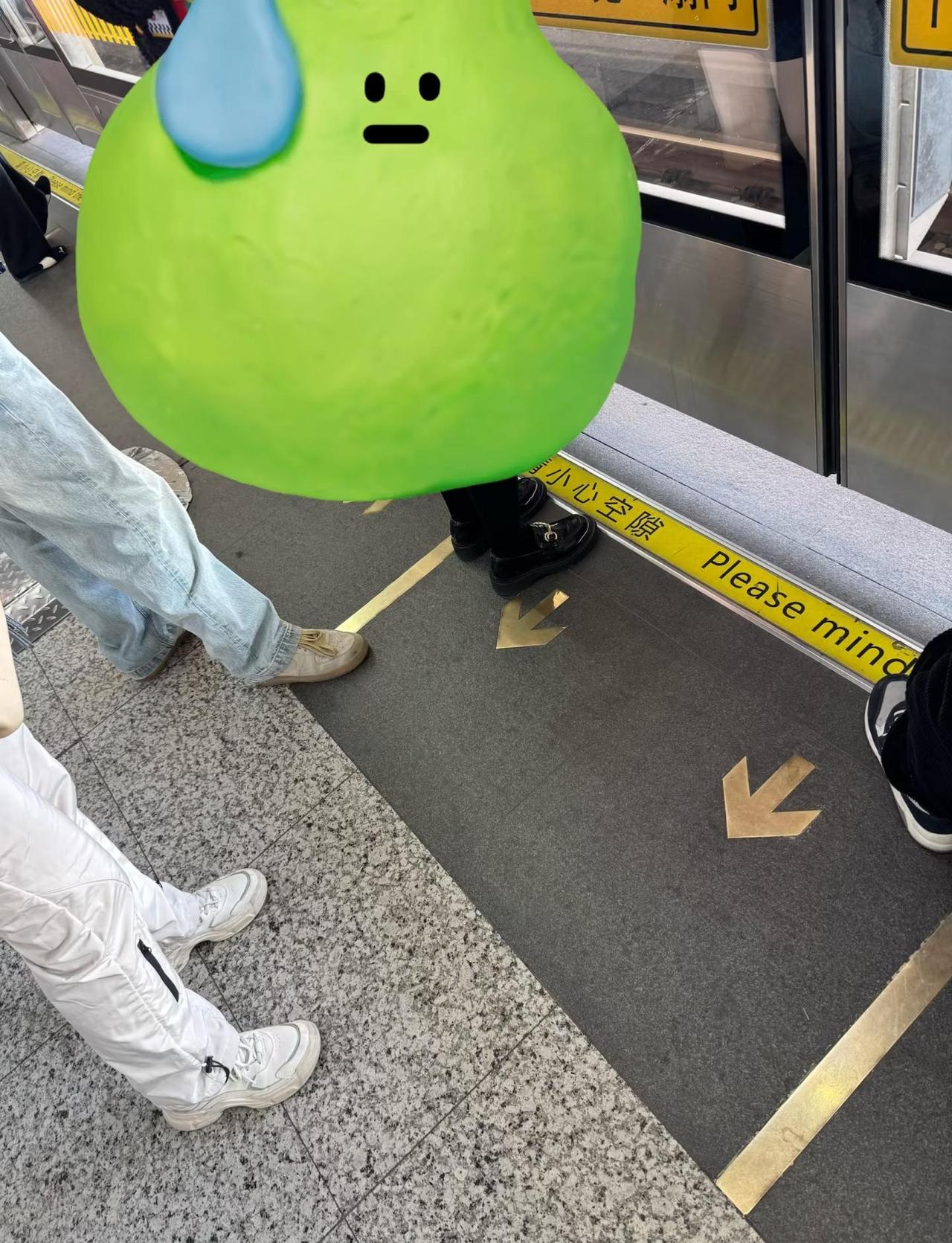 上海地铁现状地铁挤一挤