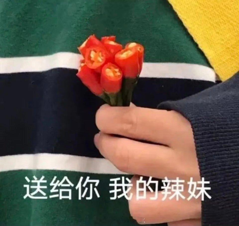 月薪过万但只买百元女装的年轻人看面料，100%聚酯纤维就是在抢钱而贵的衣服也有